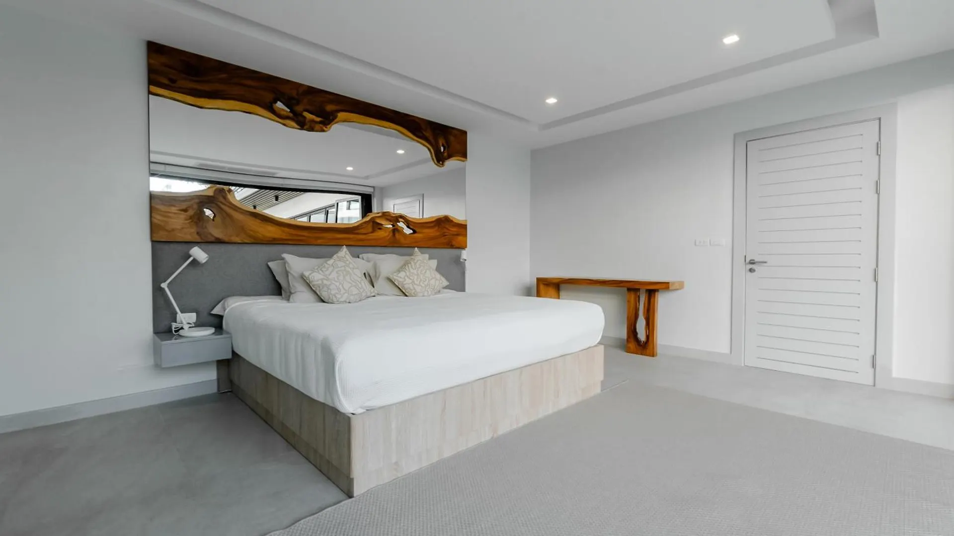 Fully Renovated Pool Villa 4Br Bangtao And Layan Beach In Cheong Thalea, Phuket Thailand