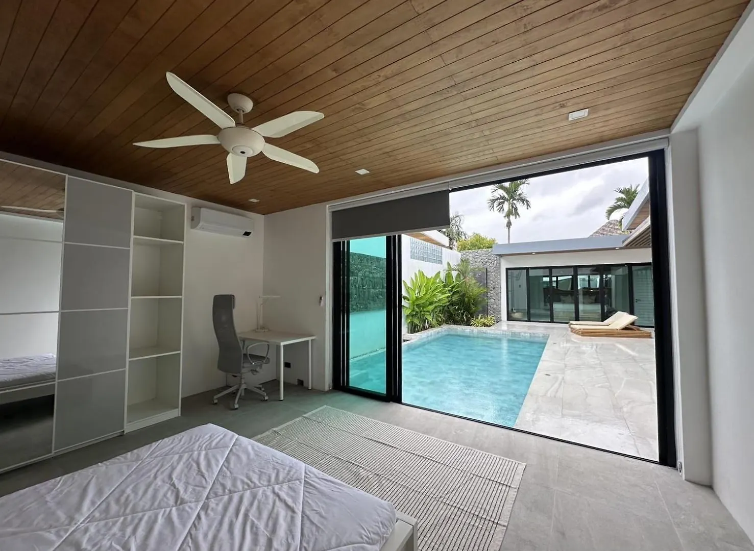 Fully Renovated Pool Villa 4Br Bangtao And Layan Beach In Cheong Thalea, Phuket 0*,  Thailand