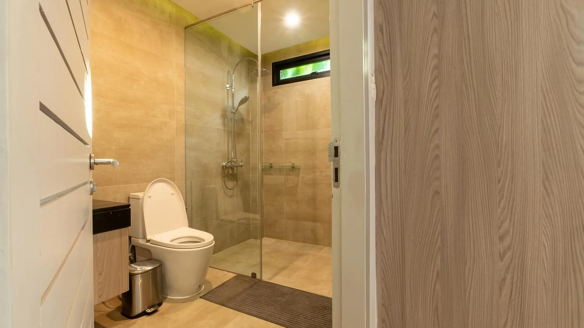 Fully Renovated Pool Villa 4Br Bangtao And Layan Beach In Cheong Thalea, Phuket