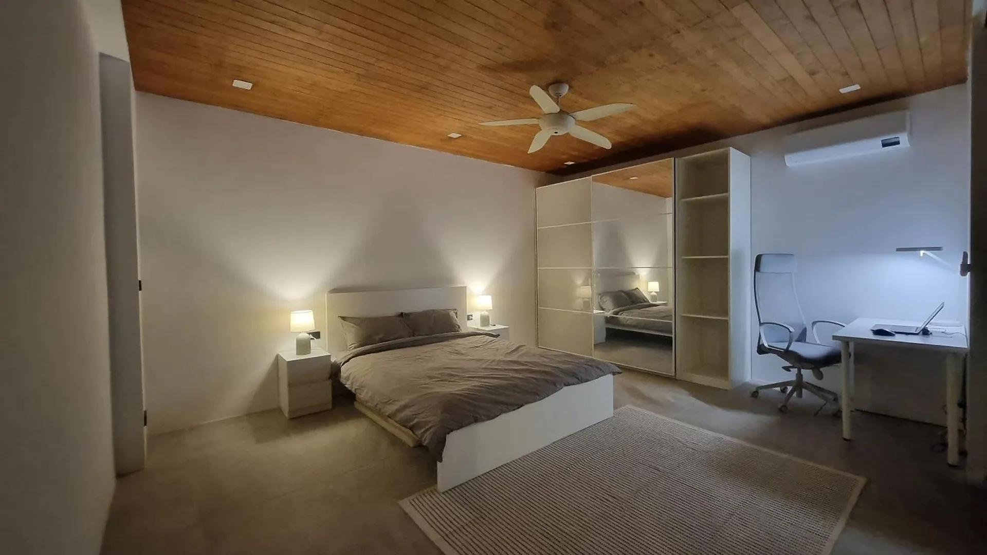 Fully Renovated Pool Villa 4Br Bangtao And Layan Beach In Cheong Thalea, Phuket