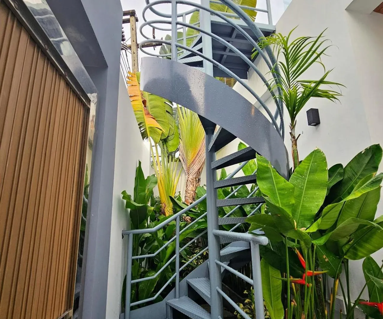 Fully Renovated Pool Villa 4Br Bangtao And Layan Beach In Cheong Thalea, Phuket Thailand